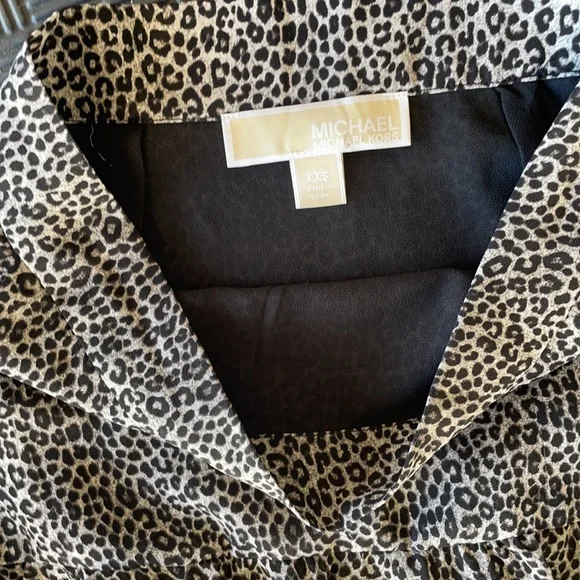 Mk skirt - Picture 3 of 3